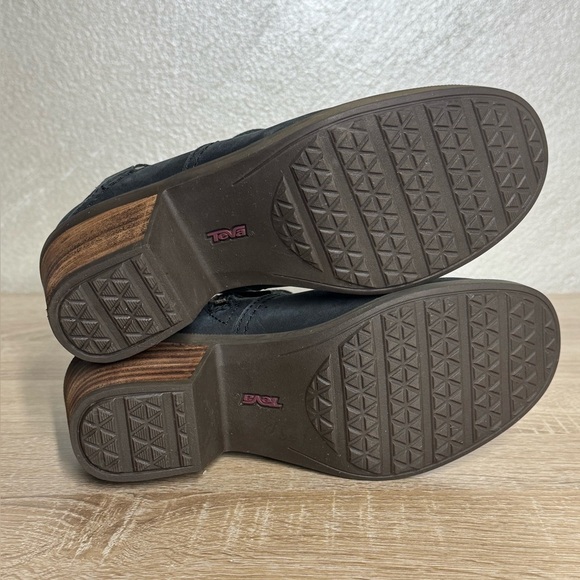 Teva Foxy Women 6.5 Black Nubuck Leather Ankle Boots - Picture 8 of 13